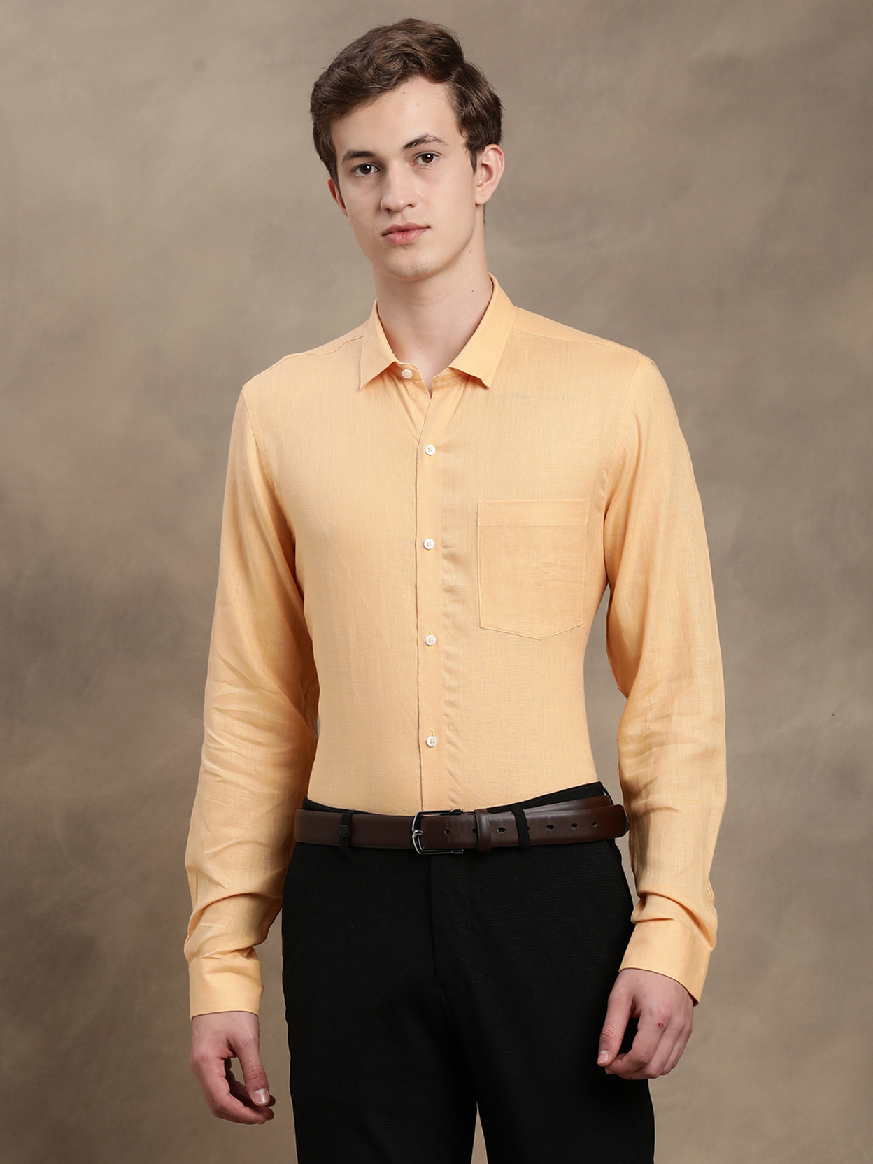 Men Slim Fit Solid Spread Collar Formal Shirt