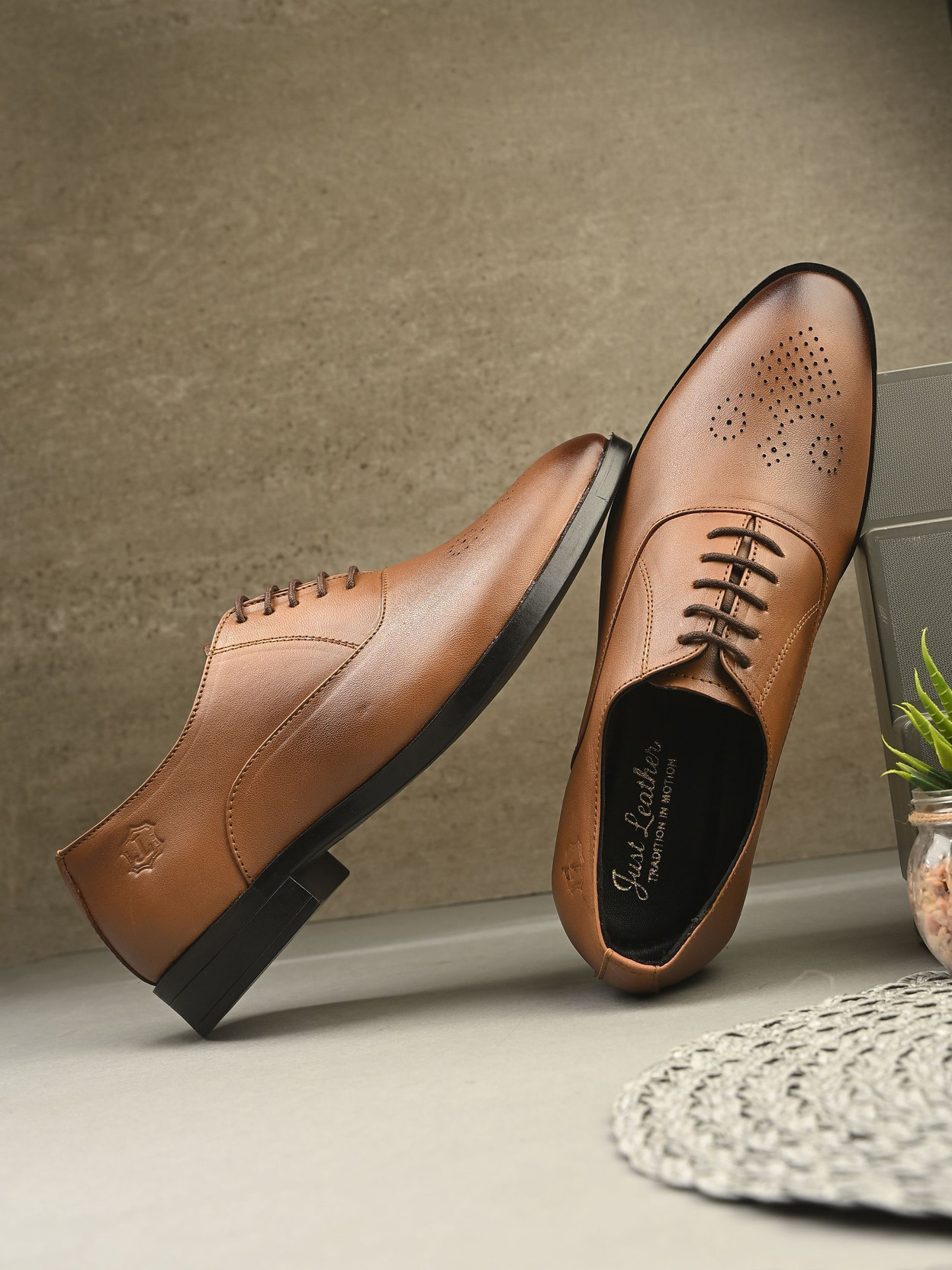 Men Handcrafted Genuine Leather Regal Oxfords Shoes, Cushioned Leather Insole Oxford For Men