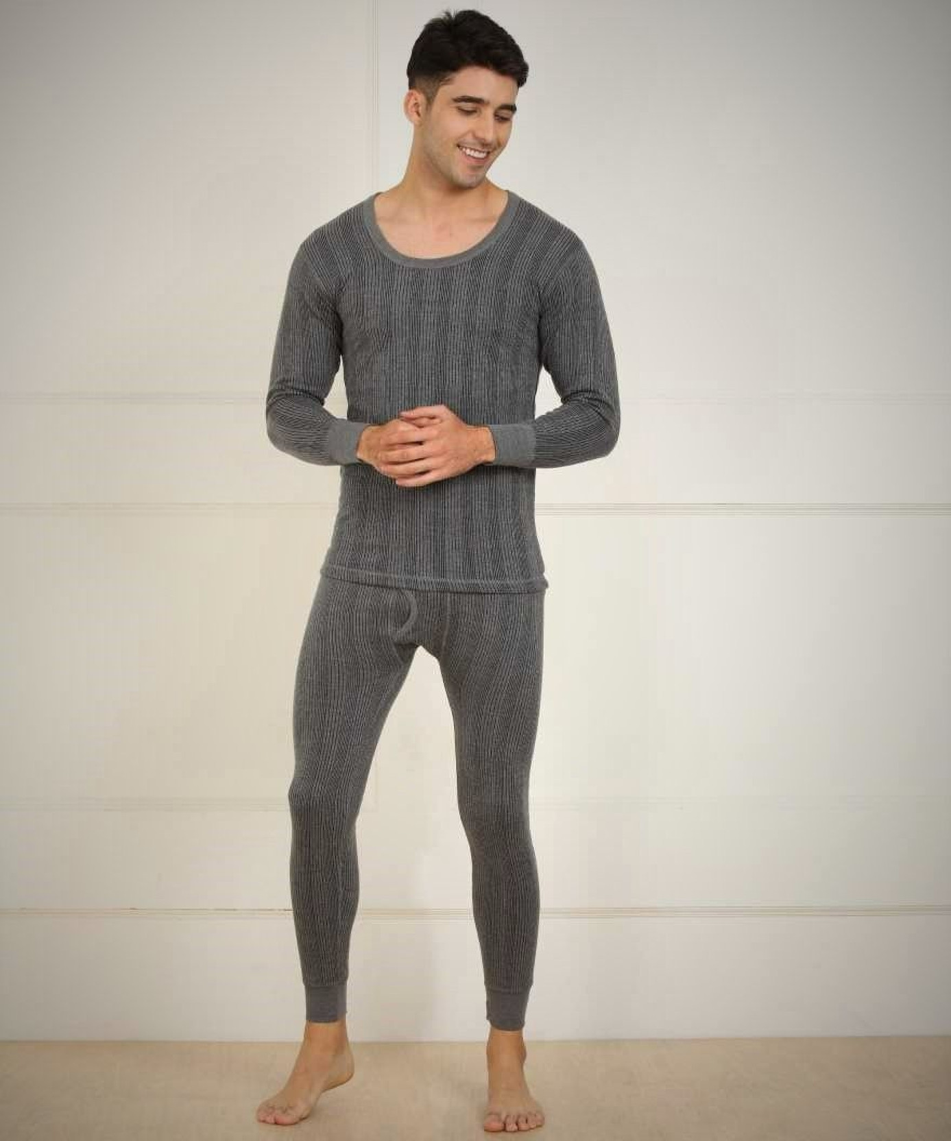 SEAMLESS BEAUTY Mens Thermal Innerwear Set Full Sleeve Top And Lower Bottom Warm Winter Wear Men Top - Pyjama Set Thermal