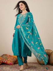 VredeVogel Ladies Viscose Rayon Embroidered Kurta with Pants & Organza Dupatta Set, Pista, M