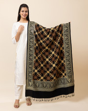 reet mahal wool embroidered women shawl