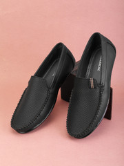 CROCS Harborline Nubuck M Loafers For Men - Buy Brown Color  display picture 3