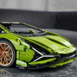 LEGO Technic Lamborghini Sian FKP 37 42115 Model Car Building