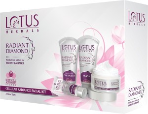 LOTUS HERBALS Radiant Diamond Facial Kit for instant radiance with Diamond dust & Cinnamon, 4 easy steps