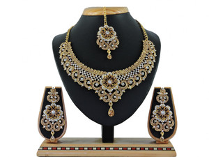 VATSALYA creation Alloy Gold-plated Gold, White Jewellery Set