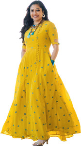 Arayna Women Embellished Flared Kurta