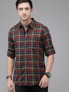Roadster Men Checkered Casual Maroon Shirt