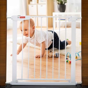 FISHER-PRICE Barricade Baby Security Gate - 74 - 84 cms. width Safety Gate