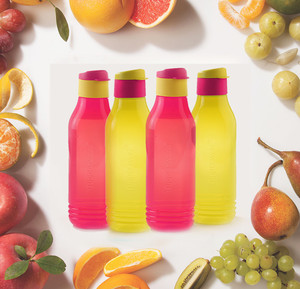 TUPPERWARE Groovy Triangular Bottle 750 ml Bottle