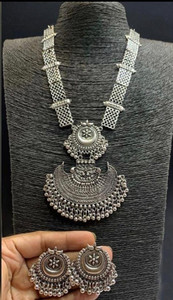 Aarav Creations Metal, Plastic, Alloy Silver Jewellery Set