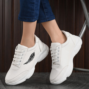 womens white casual shoes