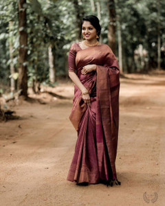 Lyuson Creation Woven Kanjivaram Silk Blend, Jacquard Saree