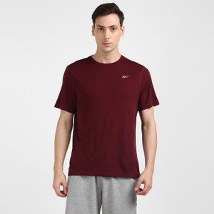 REEBOK Solid Men Round Neck Maroon T-Shirt