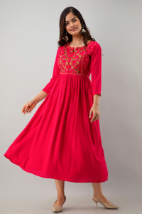 KIMAYRA Women Embroidered Flared Kurta