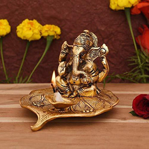tskutty LEAF GANESHA DIYA/ GANESHA DEEPAM LEAF / GANPATI DEEPA DHIYA Decorative Showpiece  -  10 cm
