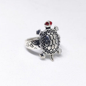 SEN ENTERPRISE Silver Tortoise Good Luck Ring / Turtle Ring for Girl and Boy Lucky Tortoise / Designer Tortoise Vastu Feng Shui Kachua Good Luck Charm Fashion Finger Ring for Women / Men Brass Gold Plated Ring Stainless Steel, Metal Ring