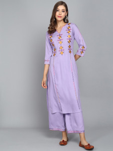 अंगीता महिलाओं के लिए  कुर्ता और पलाज़ो सेट