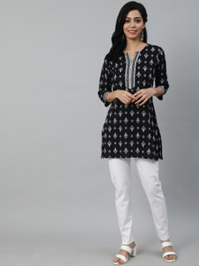 Nayo Casual Printed Women Black Top