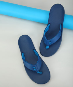 nike squeeze flip flops