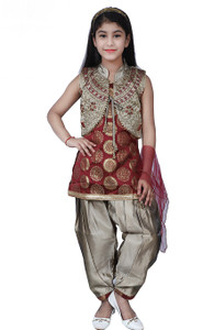 VIVEKGARMENT Girls Casual Patiala and Dupatta Set