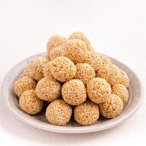 श्री तिल्ली लड्डू (200 GMS) बॉक्स
