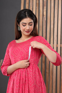 Miss Meoww Women Printed Anarkali Kurta