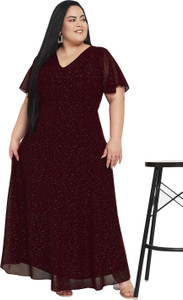 wild U Women Gown Maroon, Gold Maxi/Full Length Dress