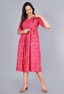 Advik Women Floral Print Flared Kurta
