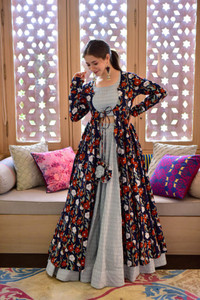 YOGUN Women Kurta Skirt Ethnic Jacket Set