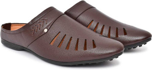 Umax Stylish Party Wear Attractive Synthetic Leather Casual Clogs Shoes For Men Clogs For Men