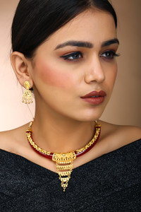 GEMRON JEWEL Alloy Gold-plated Red Jewellery Set