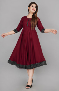 Rupvali Women Solid Flared Kurta