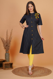 HEARTLOOM Women Embroidered A-line Kurta
