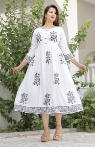 Ganesham Women Floral Print Anarkali Kurta
