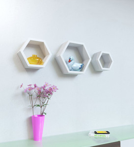 Decorhand Wooden Wall Shelf