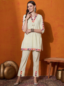 सैंगरिया ट्यूनिक पैंट को-ऑर्ड्स