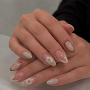 The Blue Box 24 pc Reusable Press on Nails (Vanilla Luxe, Ivory/Cream) - Image 5