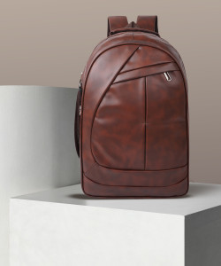 Romofy Classic Vegan 32L Laptop Backpack - Image 6