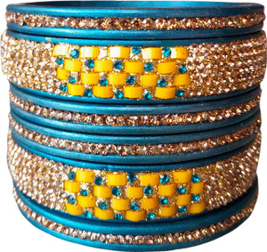 RADHIKAA FASHIONS Lac Crystal Bangle Set