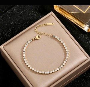 HMJEWELBOUTIQUE Crystal Cubic Zirconia Gold-plated Tennis Bracelet