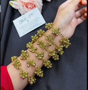 Falconjewels Alloy Gold-plated Bangle Set