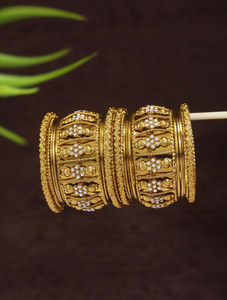 OrnaDzn Zevellery Alloy Cubic Zirconia Gold-plated Bangle Set