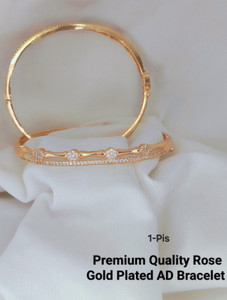 Queenzart Brass Diamond Gold-plated Bracelet