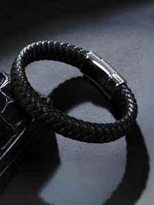 Karishma Kreations Leather Bracelet