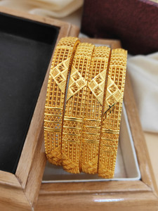 Jewar Mandi Brass Gold-plated Bangle Set