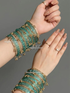 VEDHAHI Gold-plated Glass Beads Bangle Set Pack of 10 - Image 5