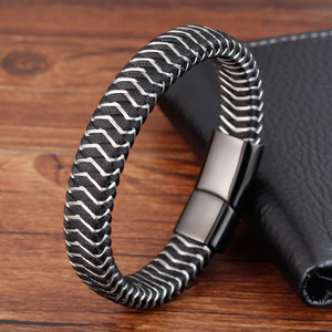 Fashion Frill Leather, Stainless Steel Silver Coated Bracelet