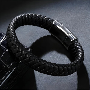 Karishma Kreations Leather Bracelet