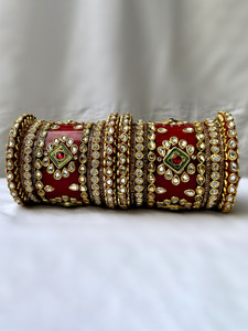 Gloriosfashion Plastic Bangle Set