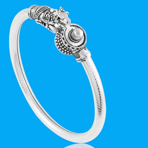 Neerajyoti Metal, Stainless Steel Kada